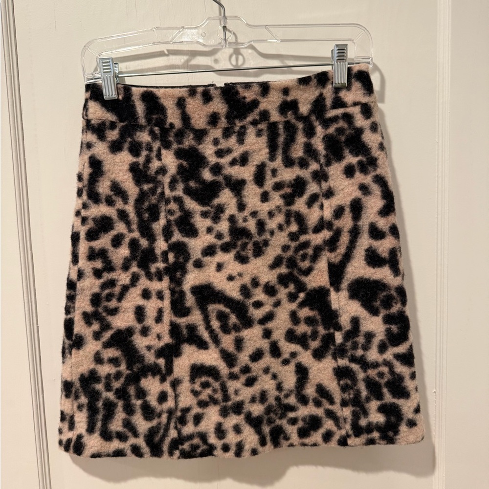 Ann Taylor Black and Tan Mini Skirt